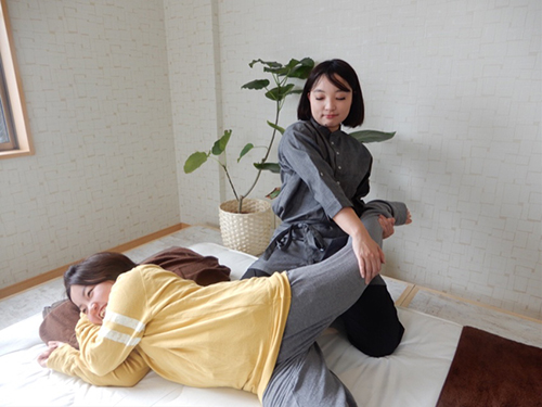 腰のびストレッチ 60分 4,000円